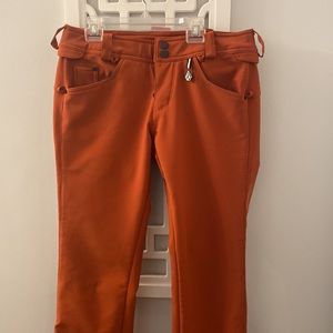 Volcom snowboard & ski pants. Small.